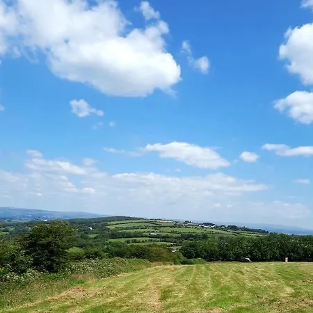 Summit Camping Kit Hill Cornwall Panoramic Views Grass Pitch From 15Pn Or Bella Bell Tent 75Pn Callington Exterior photo
