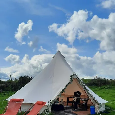 Summit Camping Kit Hill Cornwall Panoramic Views Grass Pitch From 15Pn Or Bella Bell Tent 75Pn Callington Exterior photo