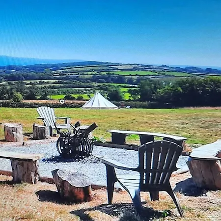 Summit Camping Kit Hill Cornwall Panoramic Views Grass Pitch From 15Pn Or Bella Bell Tent 75Pn Callington Exterior photo