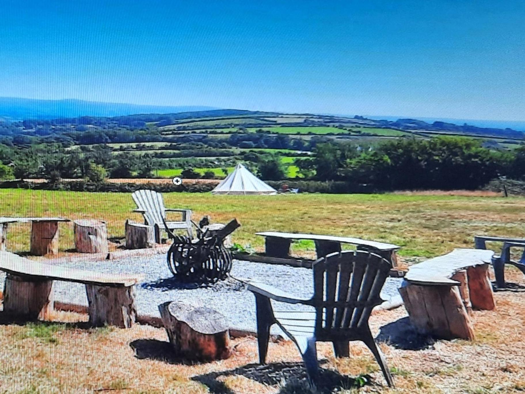 Campsite Summit Kit Hill Cornwall Panoramic Views Grass Pitch From 15pn Or Bella Bell Tent 75pn